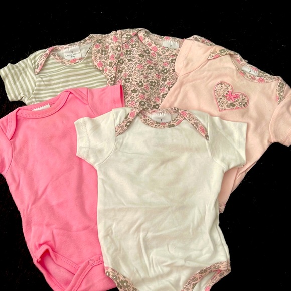 5 pieces of onesies - Picture 1 of 1